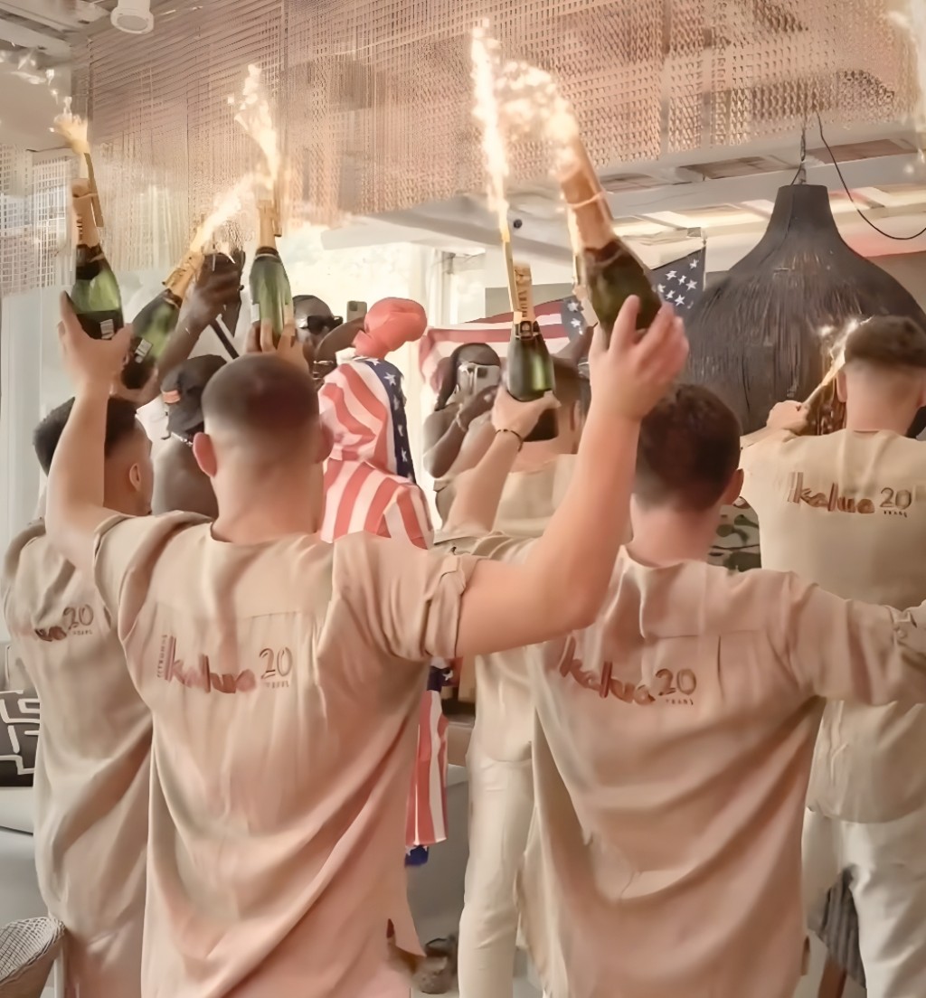 Parties & VIP Bungalows